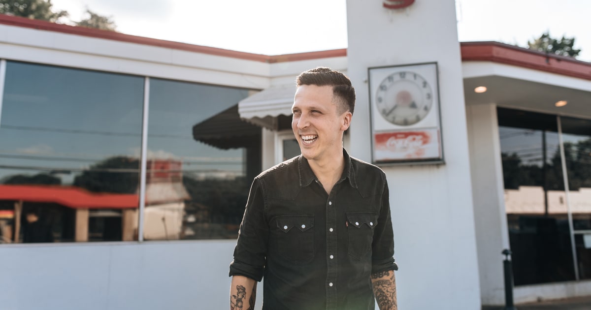 See Bj Barham S Bucolic Rockingham Video Rolling Stone