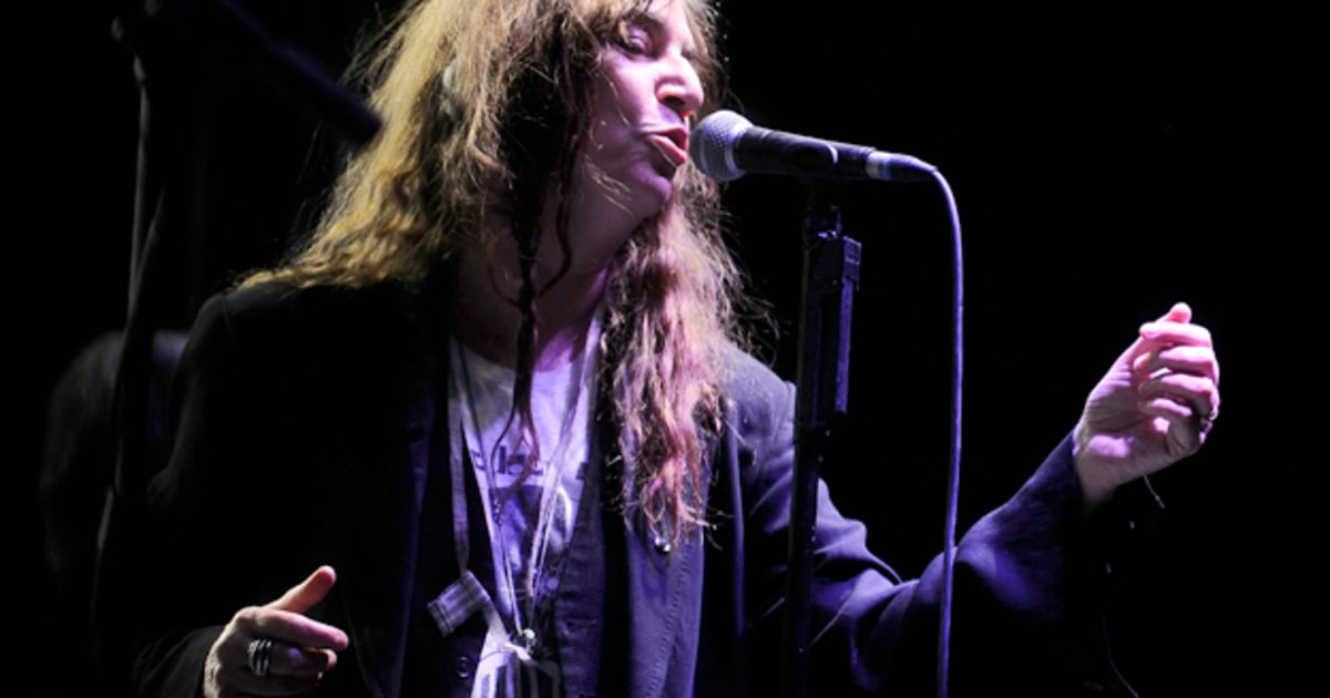 Song Premiere Patti Smith, 'Banga' Rolling Stone