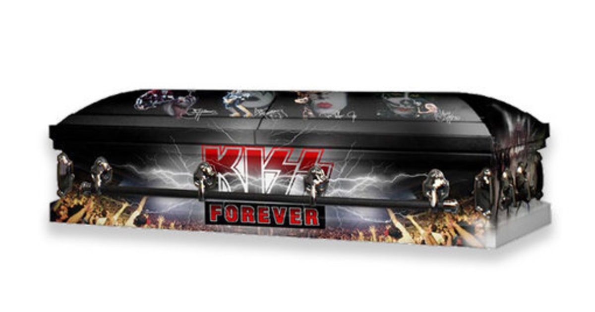 KISS MERCH COFFIN The Kiss Merchandising Machine Kollectibles from