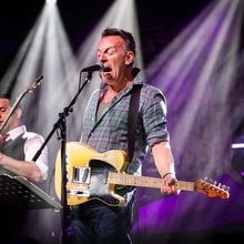 Bruce Springsteen Plays Smoldering Blues Set at New Jersey Bowling Alley