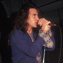Flashback: Pre-Fame Eddie Vedder Sings 'Better Man' in 1989