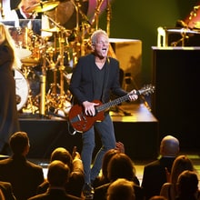 Fleetwood Mac Fires Lindsey Buckingham