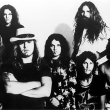 Remembering Lynyrd Skynyrd's Deadly 1977 Plane Crash