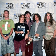 Pearl Jam: Five Against the World