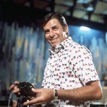 Jerry Lewis, Comedy Legend, Dead at 91