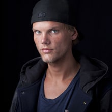 Hear Tiesto, Kaskade, Steve Aoki Pay Tribute to Avicii