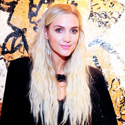 Ashlee Simpson Celebrates 32nd Birthday With Adorable Family — See ...
Ashlee Simpson